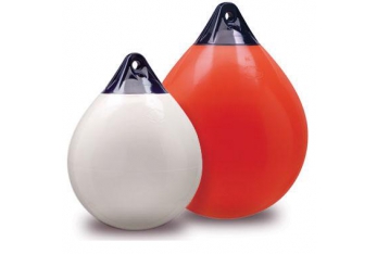 Kotflügel der Serie A von Polyform Norway